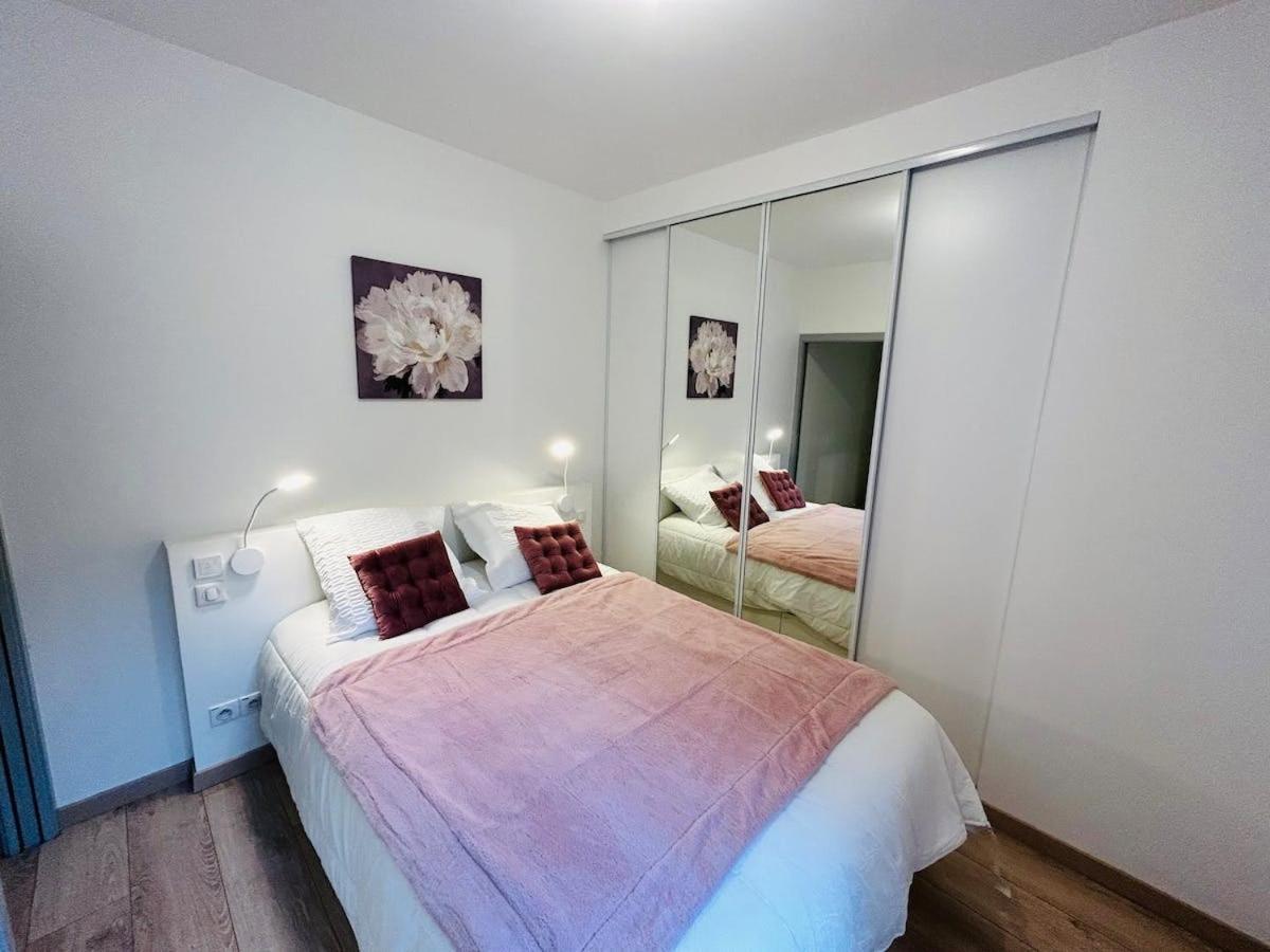 L'Etape Des Sacres Apartman Reims Kültér fotó