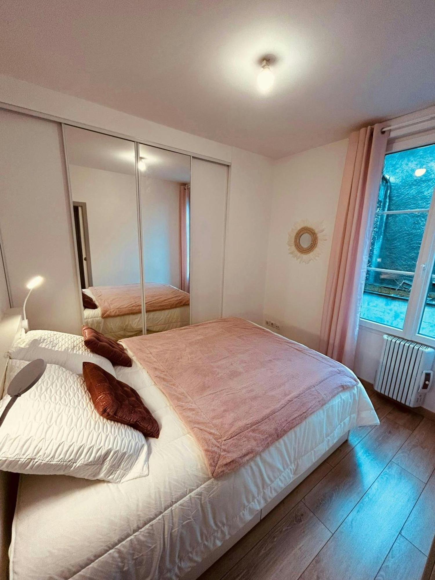 L'Etape Des Sacres Apartman Reims Kültér fotó